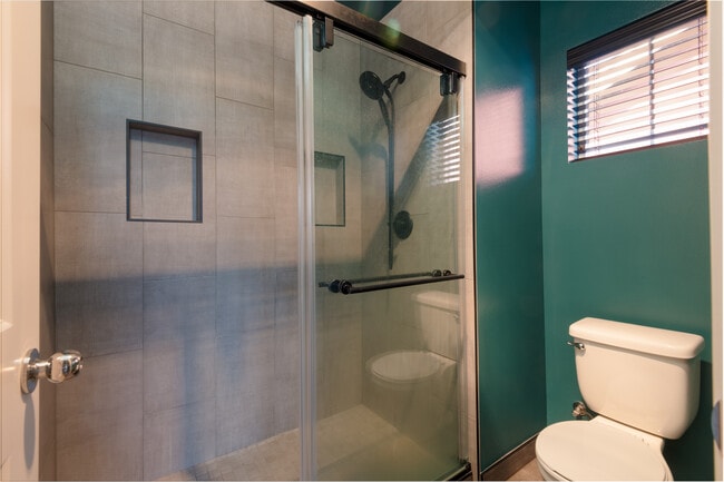 Building Photo - 6733 37th Ave S