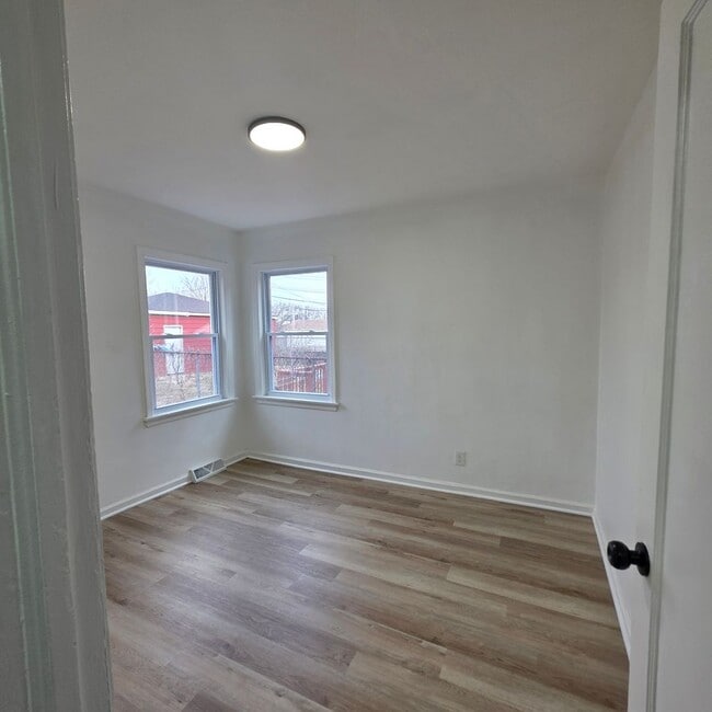 Building Photo - Perfect For You!!!!