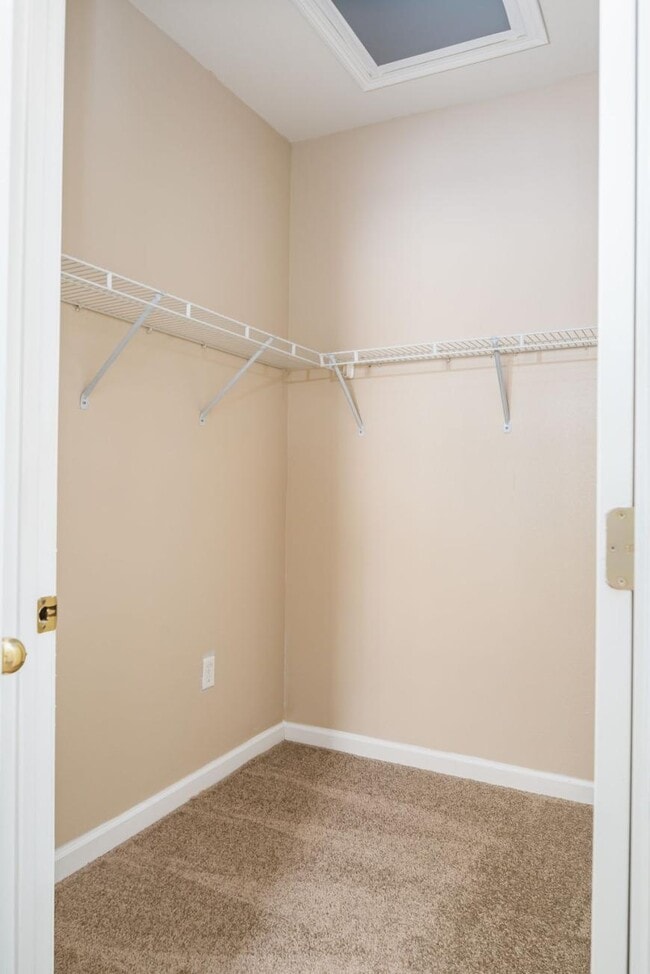 Building Photo - 3 bedroom in Jacksonville FL 32256