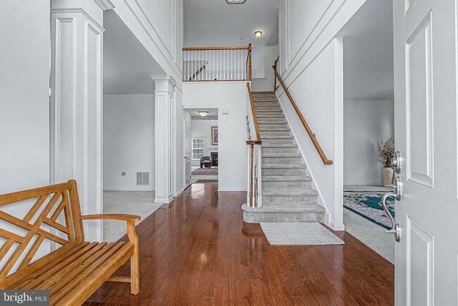 Building Photo - 9 Woodmere Avenue