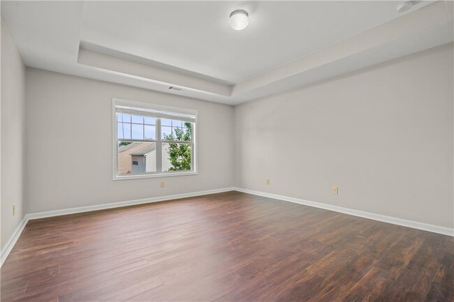 Building Photo - 4940 Breezewood Cir
