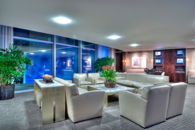 Building Photo - 13700 Marina Pointe Dr