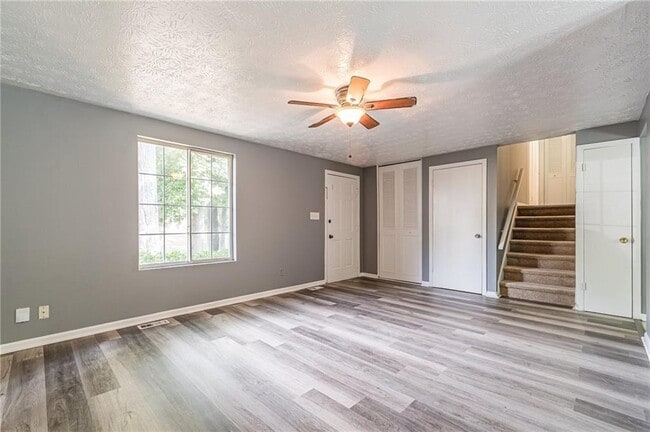 Building Photo - 806 Houndstooth Trail NW