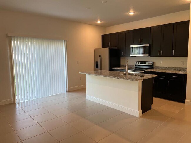 Building Photo - 750 Auburn Grv Ct