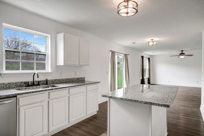 Building Photo - Timber Trail Drive Rental