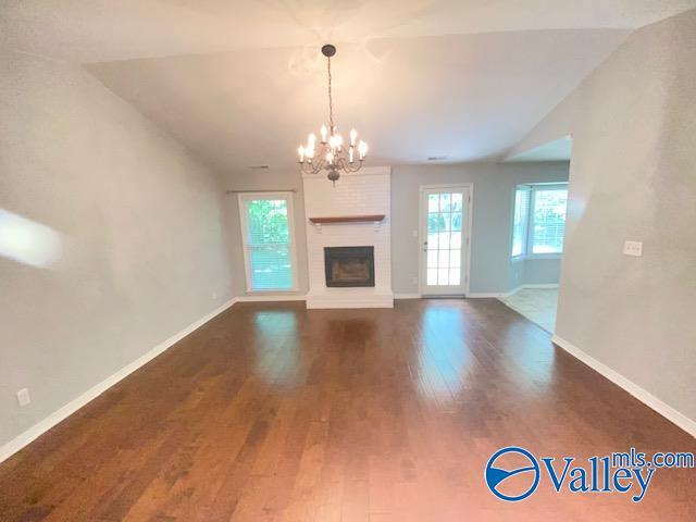 Building Photo - 826 Crestview Dr