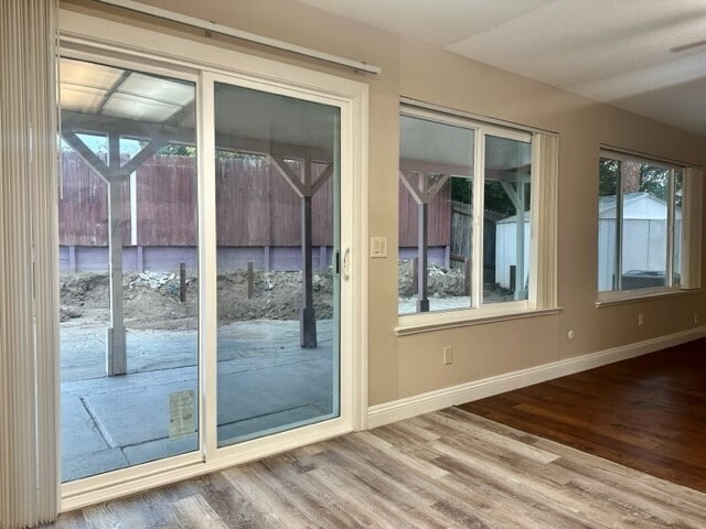 Building Photo - Beautifully Updated 4-Bedroom Home