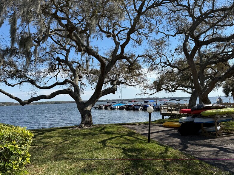 Building Photo - 90 S Highland Ave