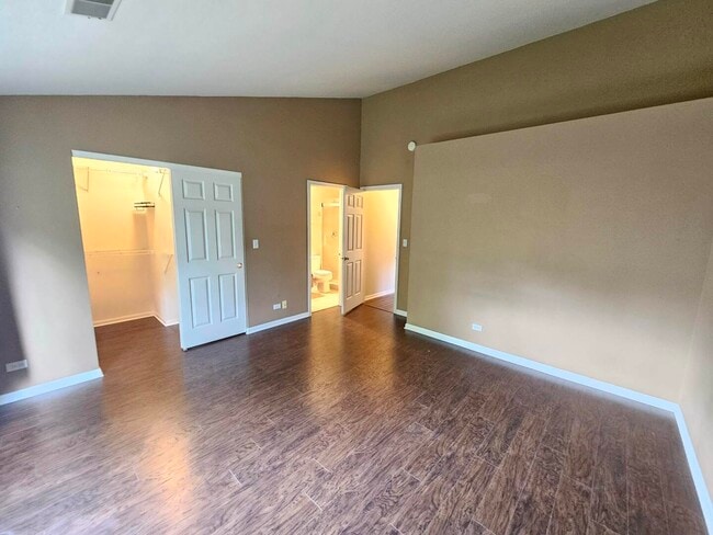 Building Photo - 2931 Stockton Ct