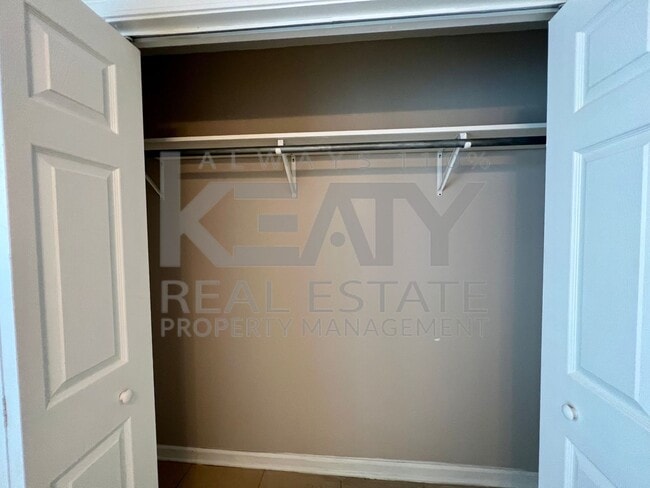 Building Photo - COMING SOON! 3 Bedroom Home in Fox Run!