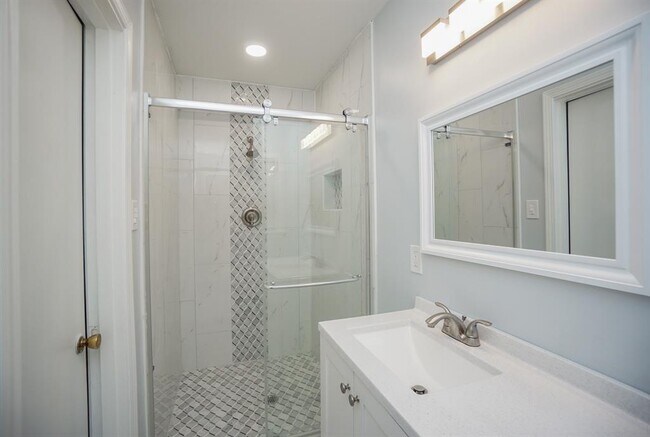 Building Photo - 4145 Sarong Dr