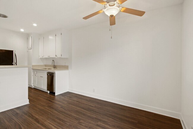 Interior Photo - 519 Hill St in Santa Monica!  Steps to Main St and the beach!