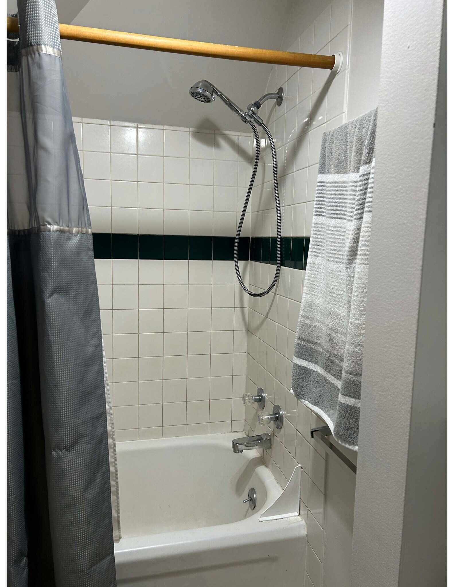 Building Photo - 601 Mathews St