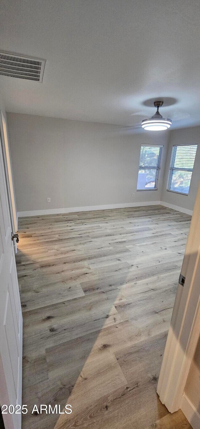 Building Photo - 34811 N 30th Dr