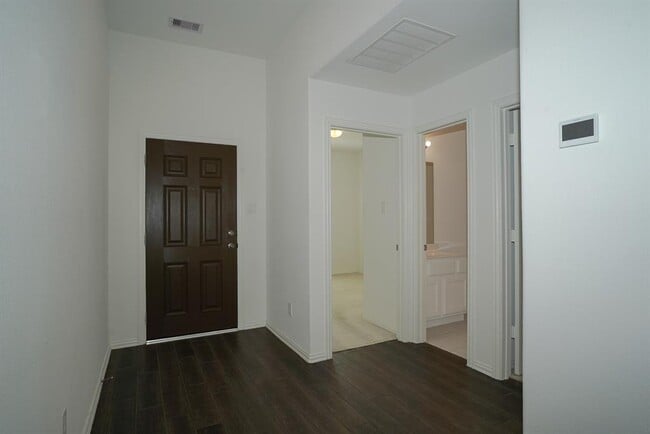 Building Photo - 16114 Sommerall Creek Ln