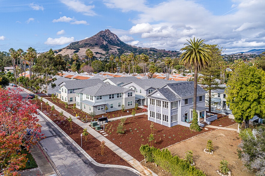 Building Photo - Palomar at SLO