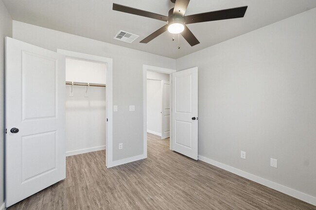 Building Photo - Now Leasing – Don’t Miss Out on Hampton Hills