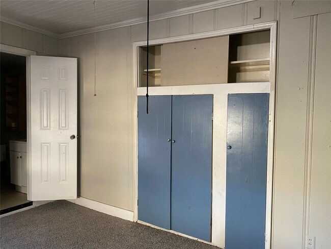 Building Photo - 3620 Reveille St