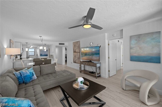 Building Photo - 6400 Estero Blvd