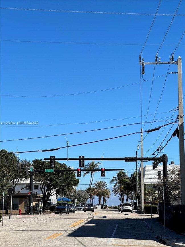 Building Photo - 4249 Bougainvilla Dr