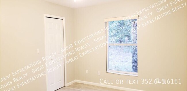 Building Photo - 6499 N Airmont Dr