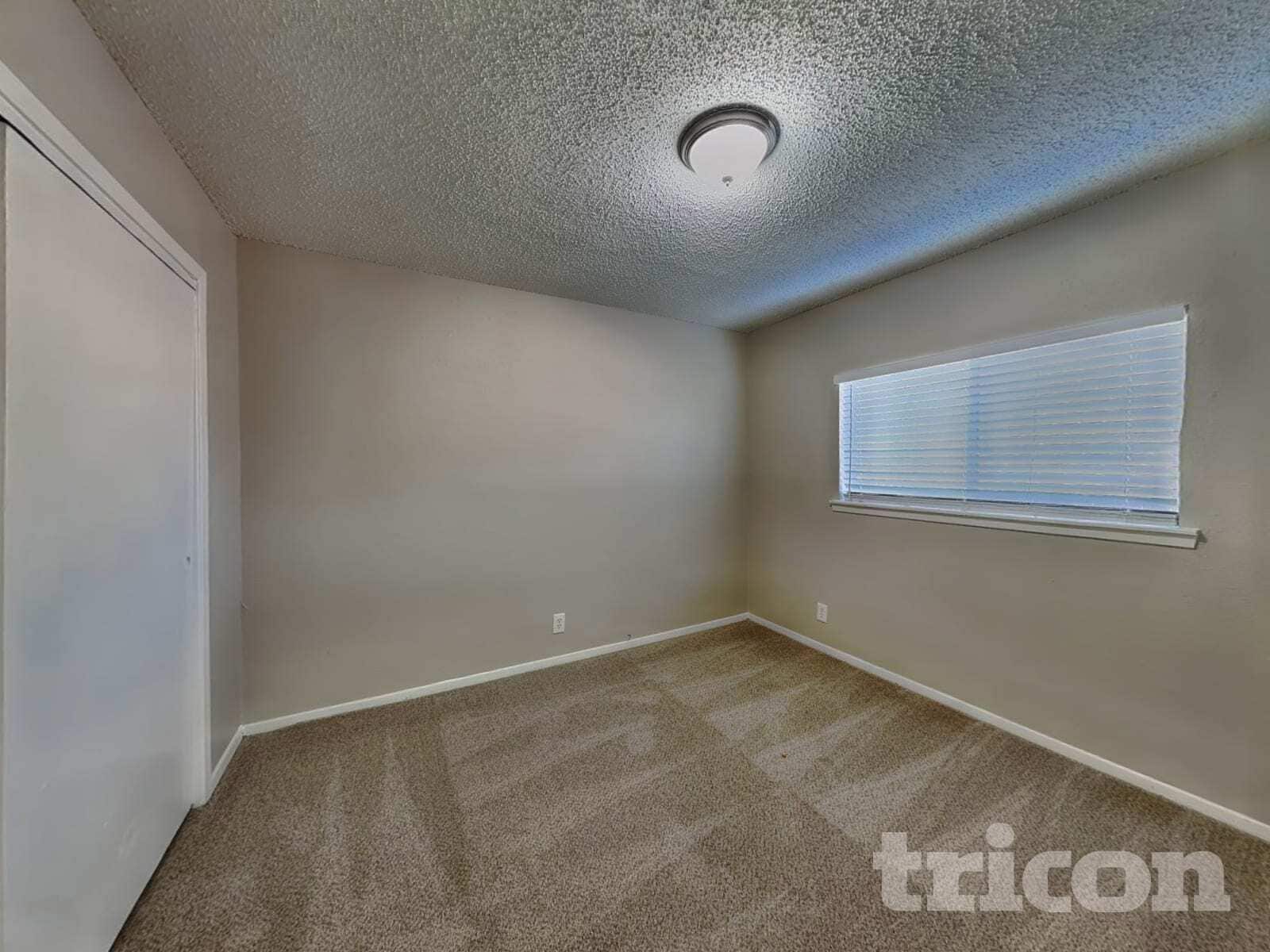 Building Photo - 4909 Tiffany Ln