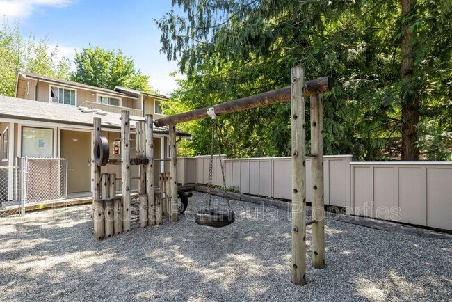 Building Photo - 45 NE Torval Canyon Rd
