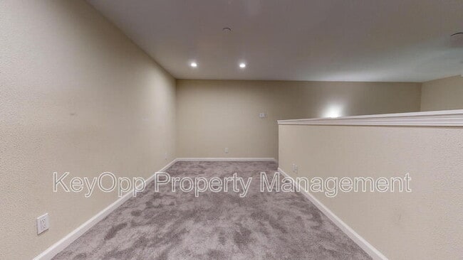 Building Photo - 2332 Taraval St