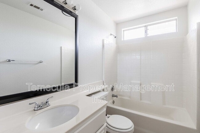 Building Photo - 31686 Corte Avalos
