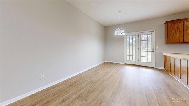 Building Photo - 119 Hobbs St