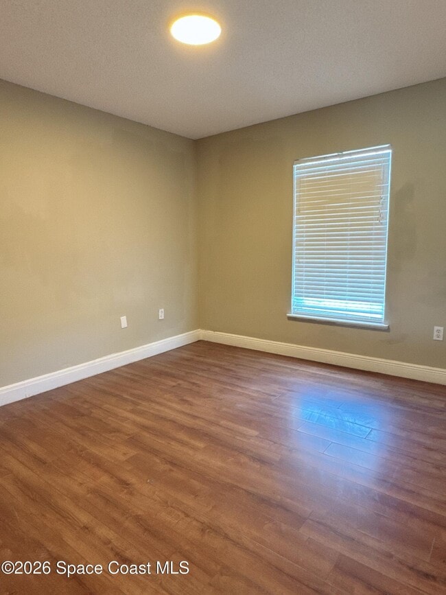 Building Photo - 1718 Sawgrass Dr SW