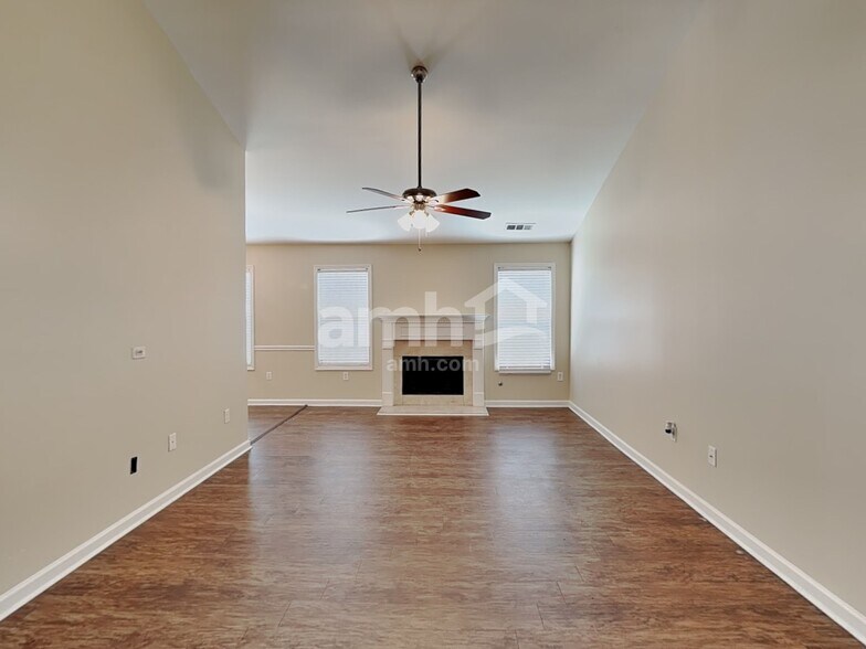 Building Photo - 1081 High Tide Ct