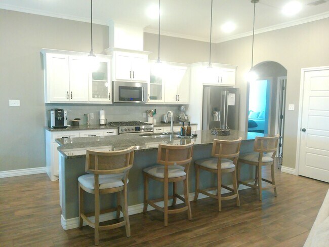 Building Photo - 8206 Big Bend Dr