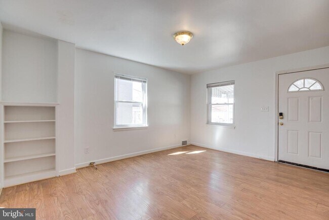 Building Photo - 1889 Alabama Ave SE