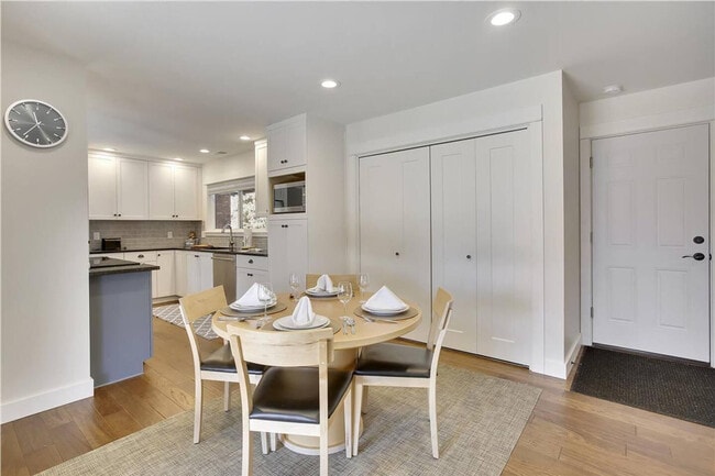 Building Photo - 808 Buckeye St