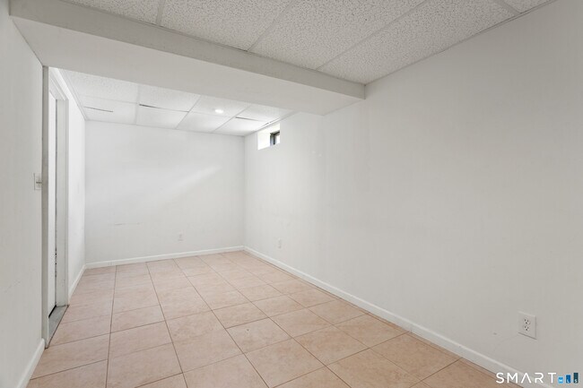 Building Photo - 124 Branca Ct