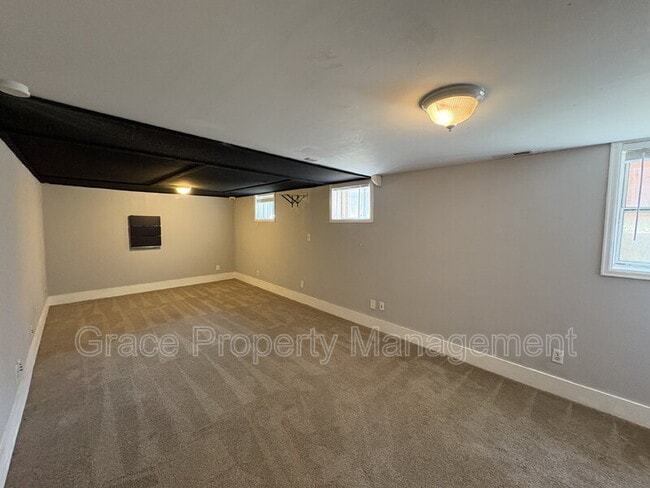 Building Photo - 351 S Franklin St