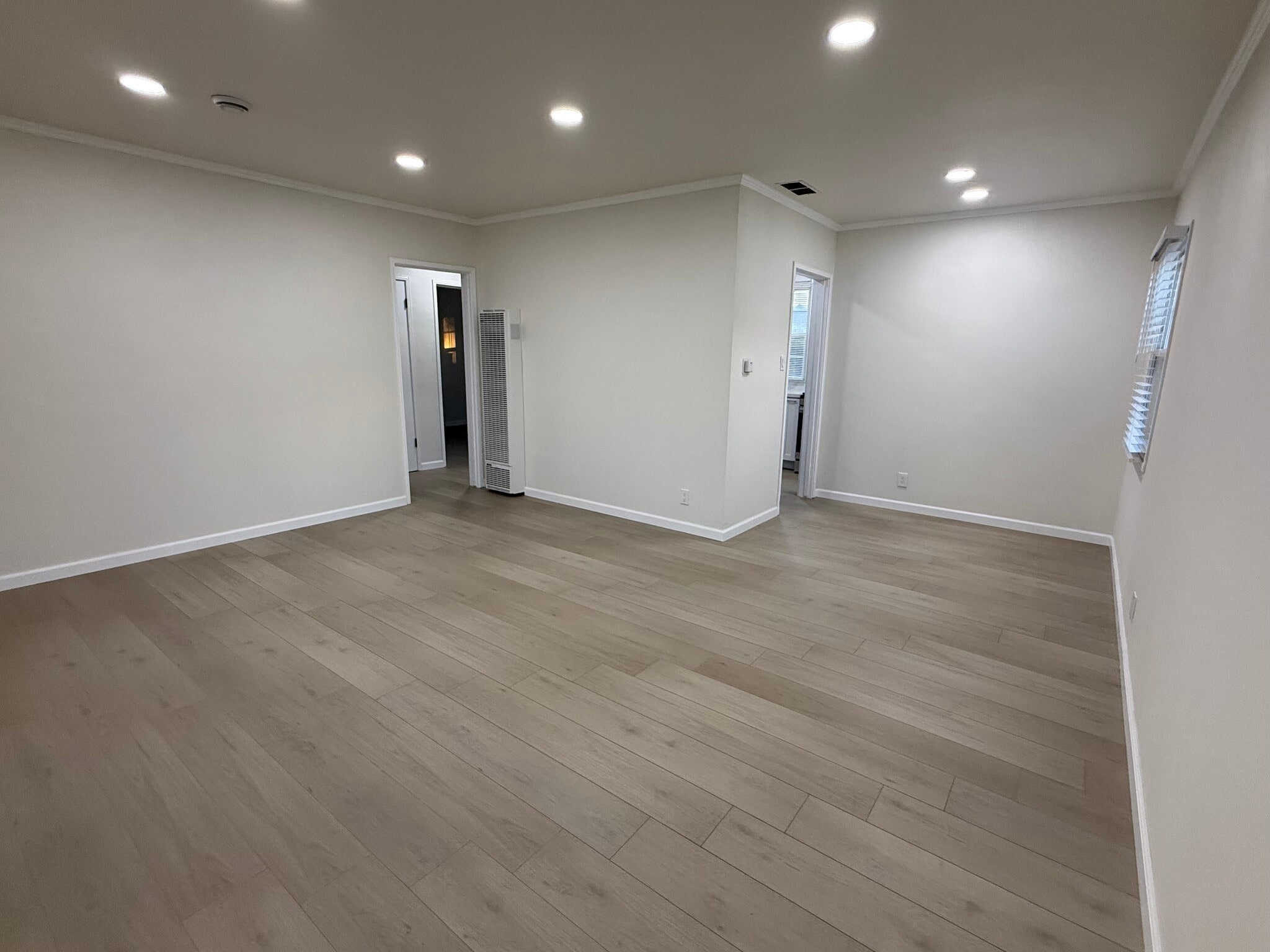 Building Photo - 6522 W 86th Pl