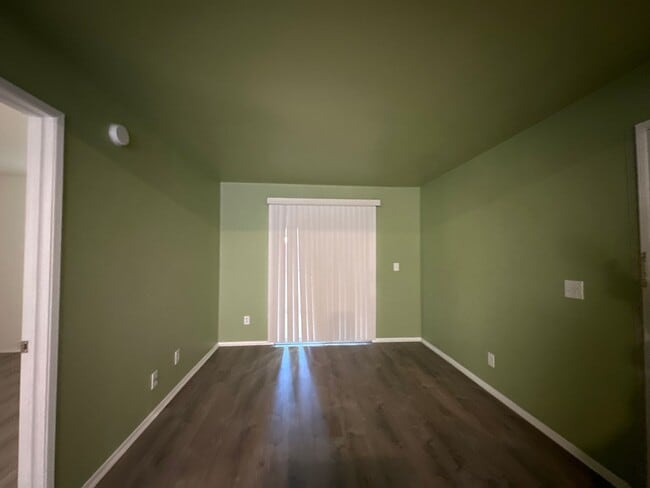 Building Photo - 10233 De Soto Ave