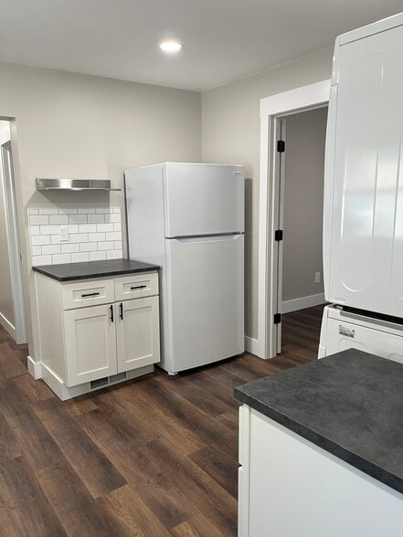 Building Photo - 1320 Fairlawn Ave