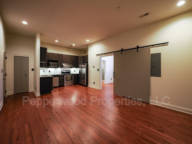 Building Photo - 149 S Daniel Morgan Ave