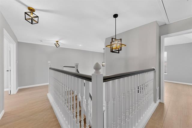 Building Photo - 325 Crooked Creek