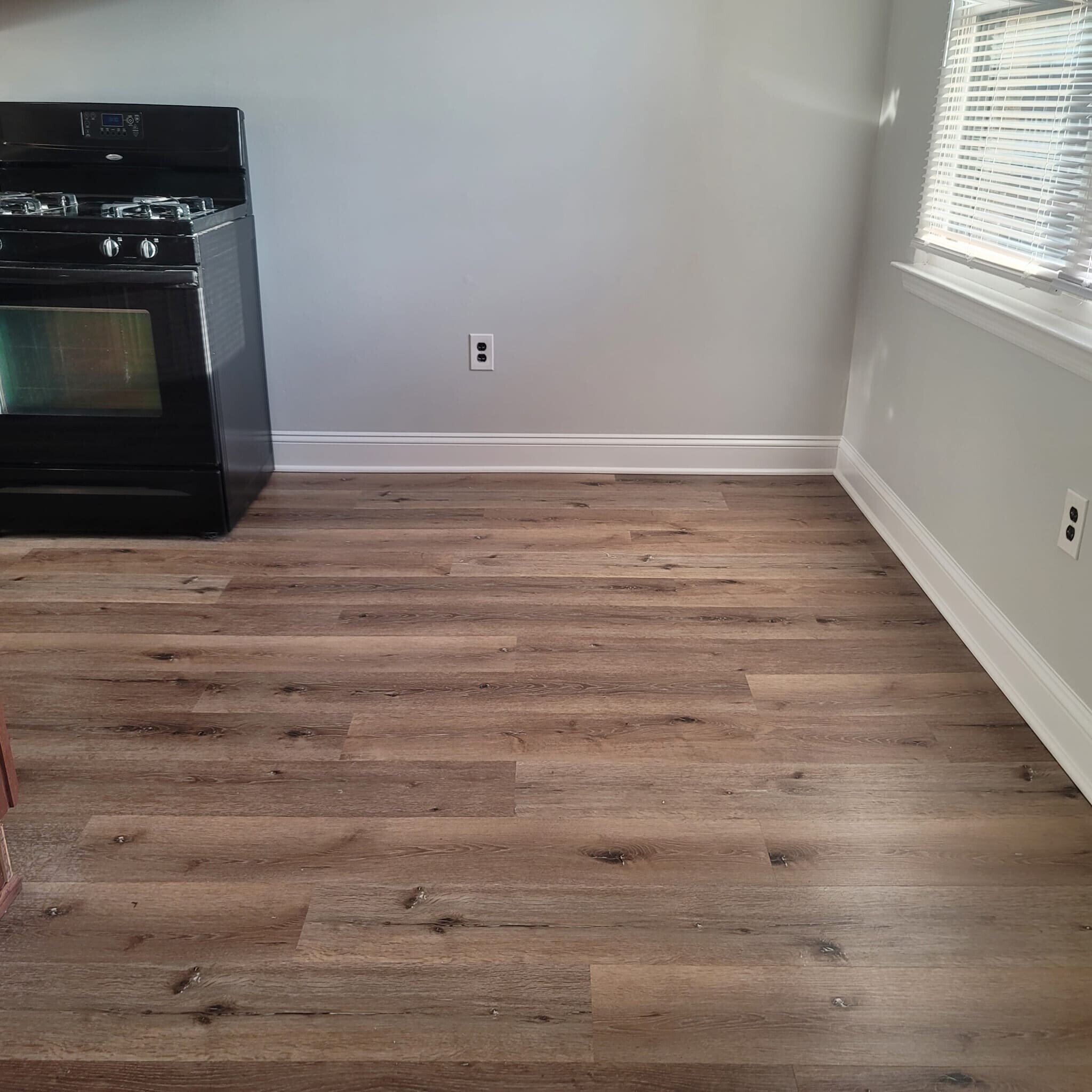 Dining Area - 1617 Raspberry Ct