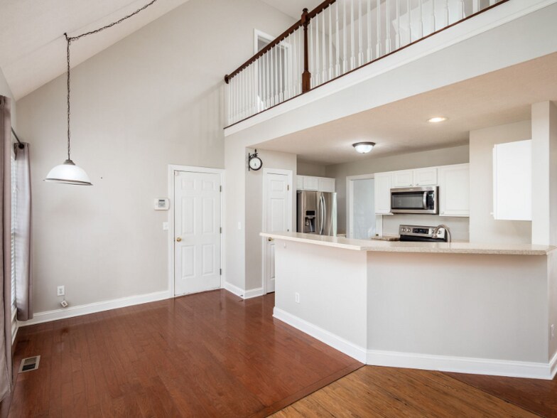 Building Photo - 24 Fawn Meadow Ct