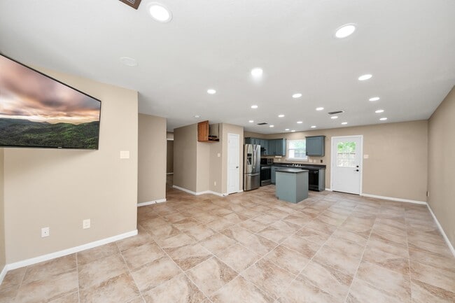 Building Photo - 4106 Falling Trace Ln