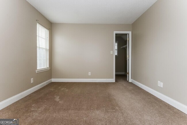 Building Photo - 301 Lyman Ct