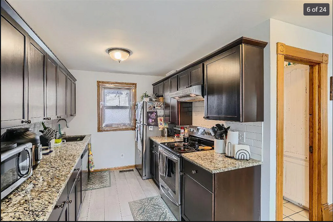 Recently renovated kitchen - 2406 Lincoln St NE