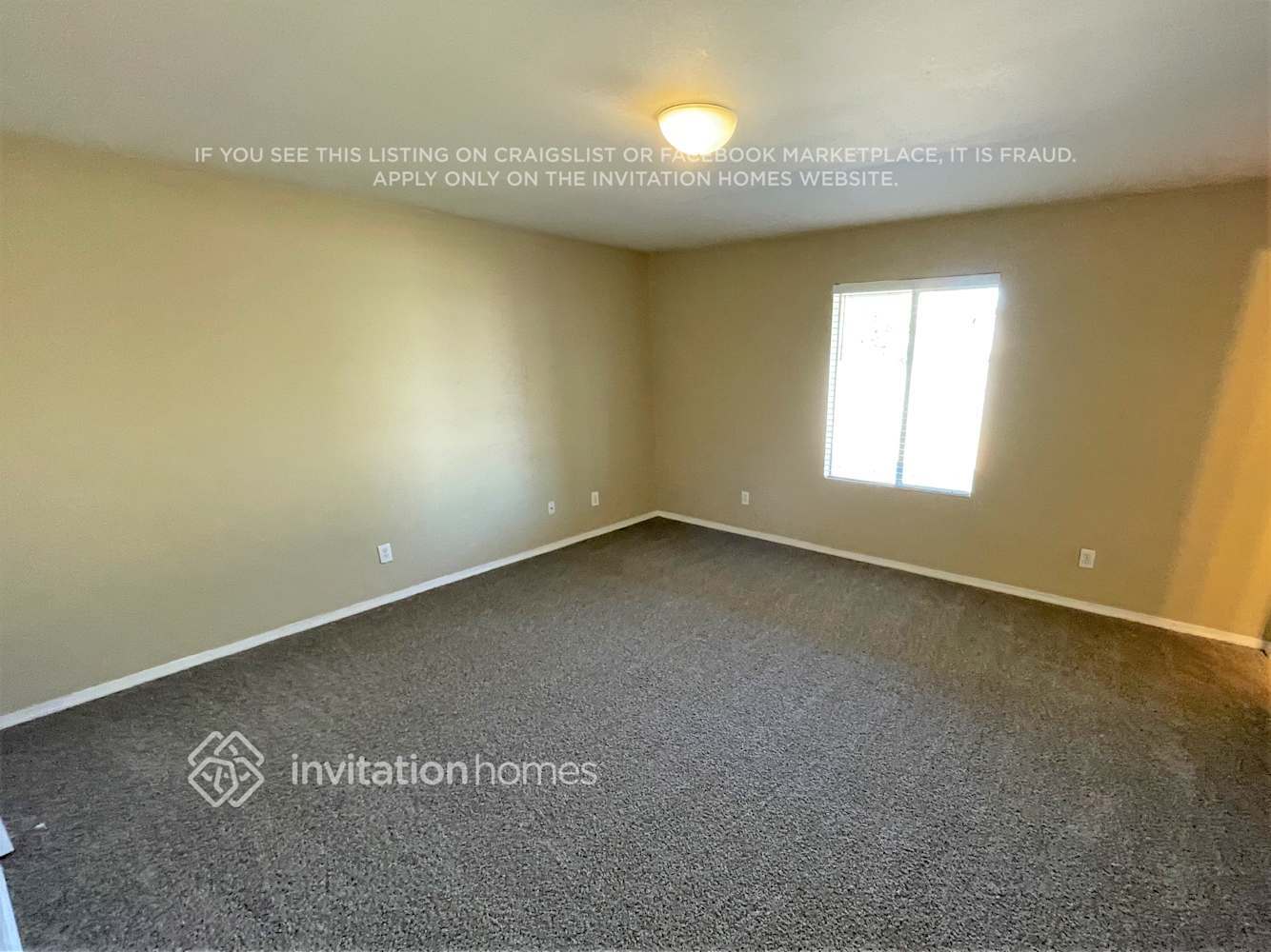 Building Photo - 6940 W Catalina Dr