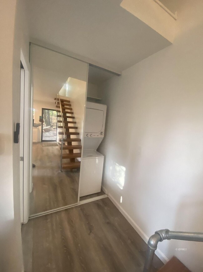 Building Photo - Move-In Ready Newer Tiny Home in The Forest