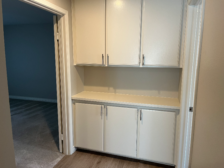 Building Photo - 40 Shearwater